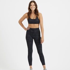 Vuori Black Camo Leggings and Bra Set